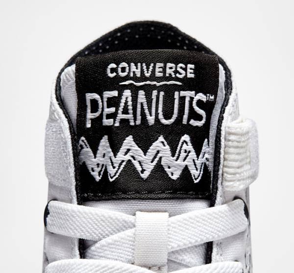 Kids' Converse Peanuts Chuck Taylor All Star Easy-On High Tops Shoes White / Black / Red | CV-235ZSM