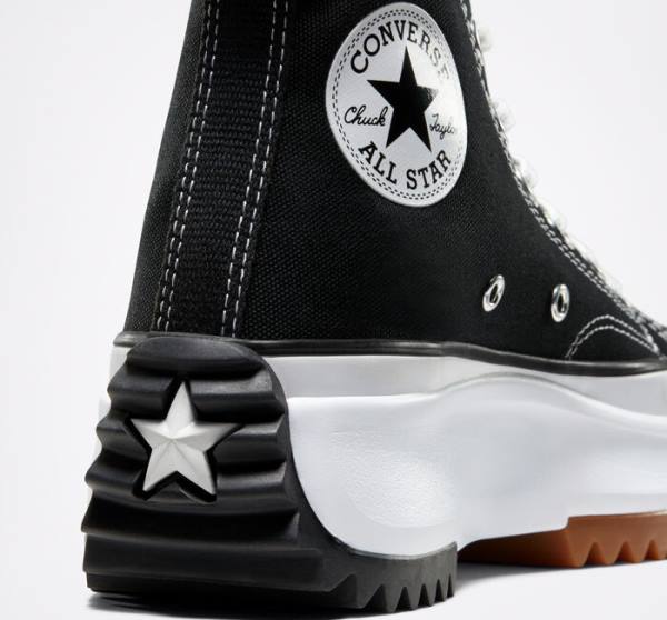 Men's Converse Run Star Hike Platform High Tops Shoes Black / White | CV-214CBV