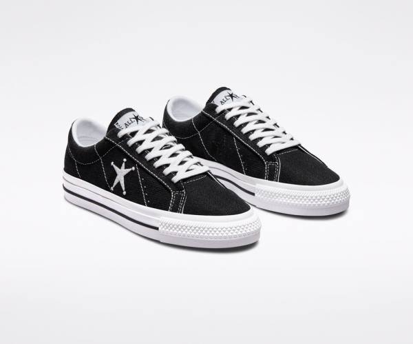 Men's Converse Stussy One Star Low Tops Shoes Black / White | CV-718FRH