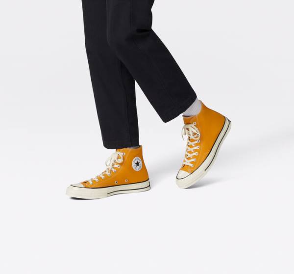 Women's Converse Chuck 70 Sunflower Yellow High Tops Shoes Black | CV-682WCO