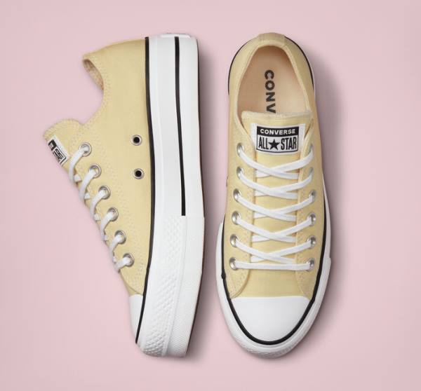 Women's Converse Chuck Taylor All Star Lift Platform Seasonal Color Low Tops Shoes Lemon / Black / White | CV-429BMF