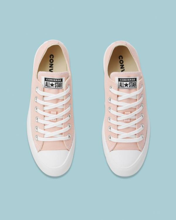 Women's Converse Chuck Taylor All Star Lugged Seasonal Colour Low Tops Shoes Pink | CV-862CYE