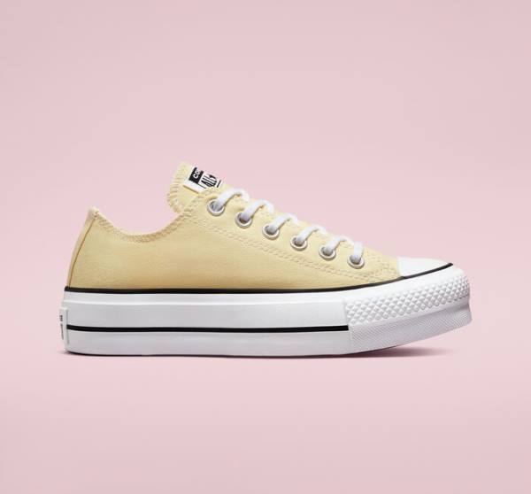 Women\'s Converse Chuck Taylor All Star Lift Platform Seasonal Color Low Tops Shoes Lemon / Black / White | CV-864MFW